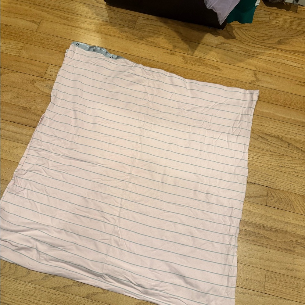 Lululemon Athletica Light Pink and Grey vinyasa scarf